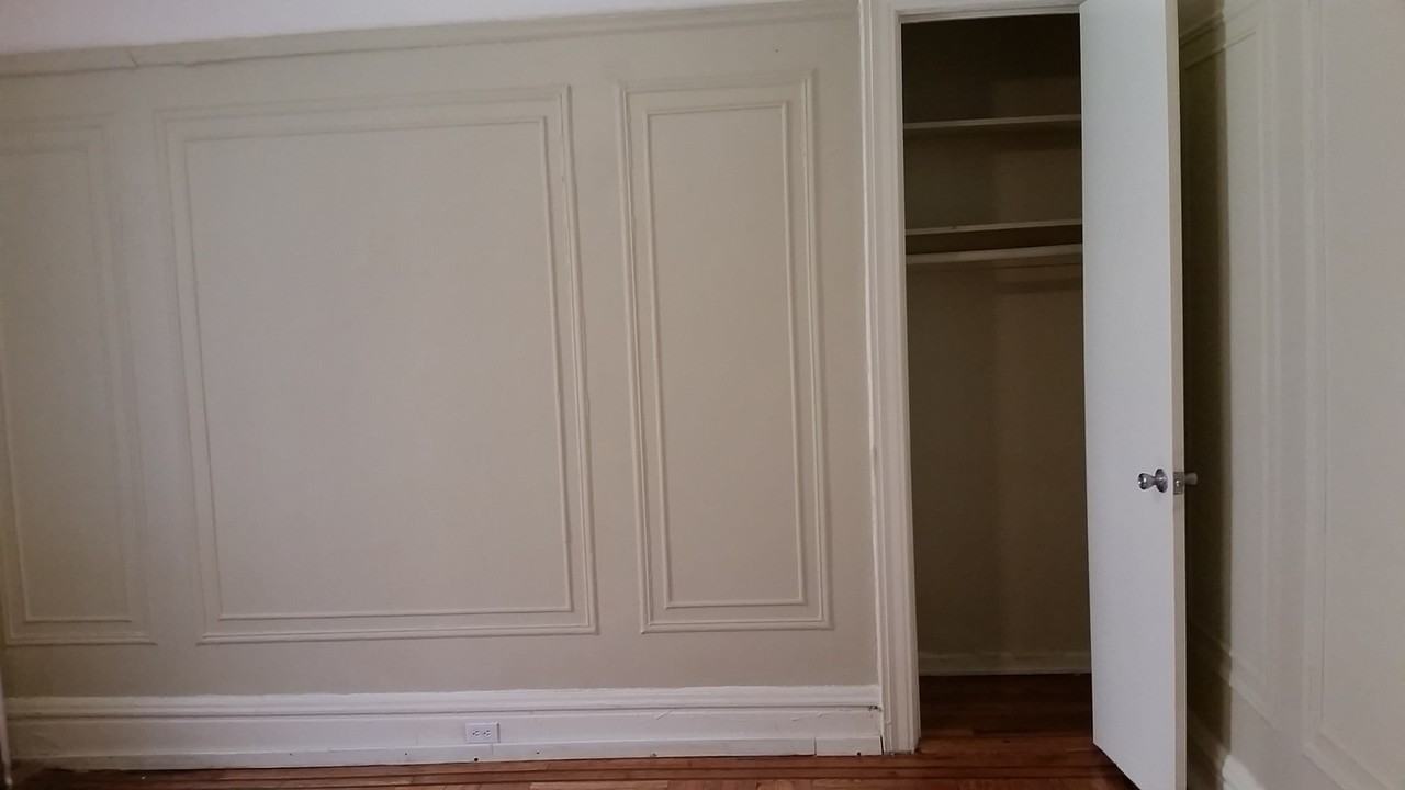 469 Ocean Ave #1A - Photo 3 of 6