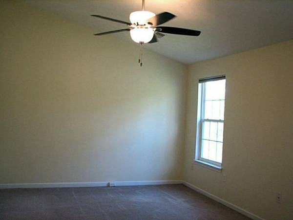 115 Bellefield Ct #115 - Photo 2 of 5