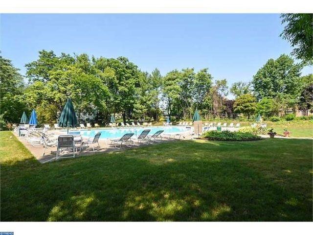 1506 Valley Glen Rd - Photo 2 of 10