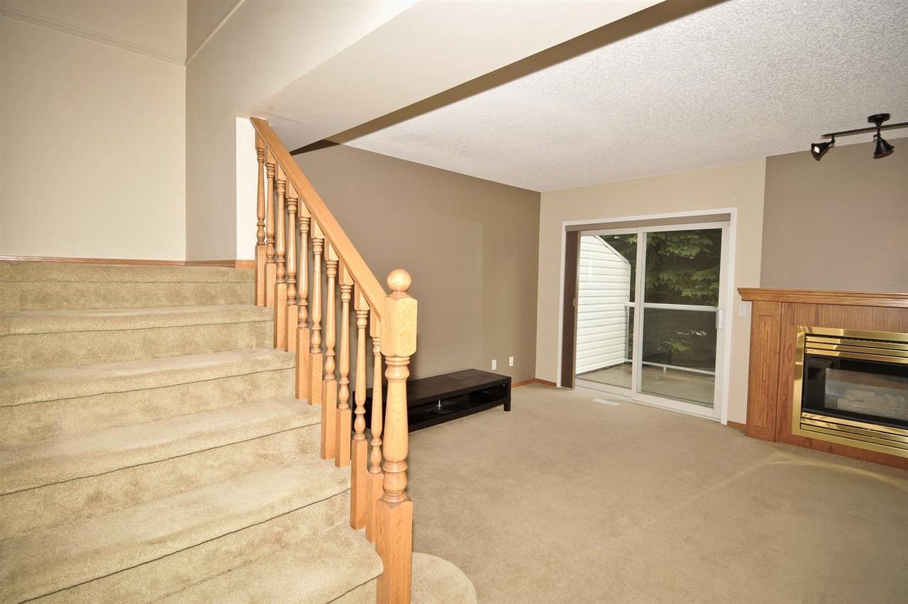 96 Scenic Gardens NW - Photo 3 of 14