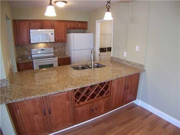 302 Cornell Dr - Photo 2 of 6