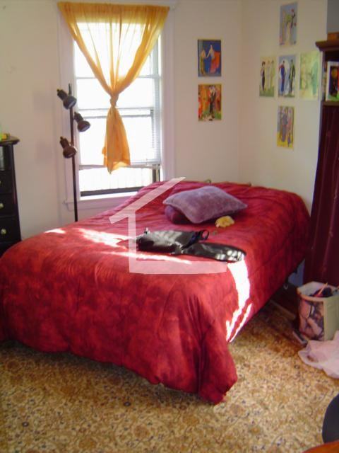 40 Easton St - Photo 3 of 10