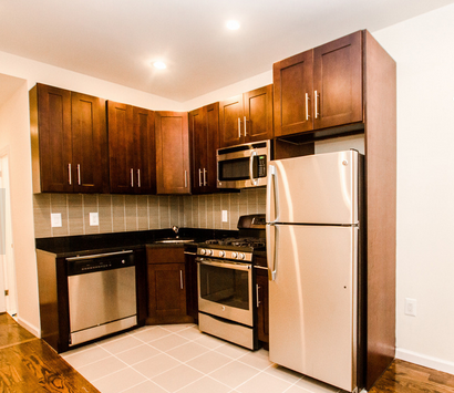 317 4th Ave 1R - Photo 2 of 2