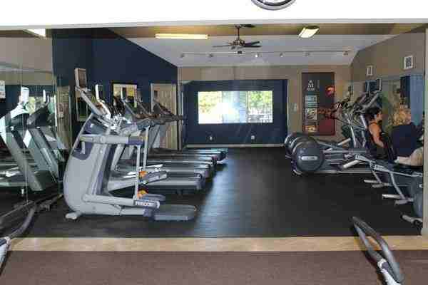 The Met - Photo 2 of 9