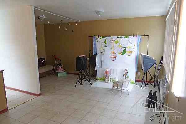 144 Ellery St - Photo 2 of 5