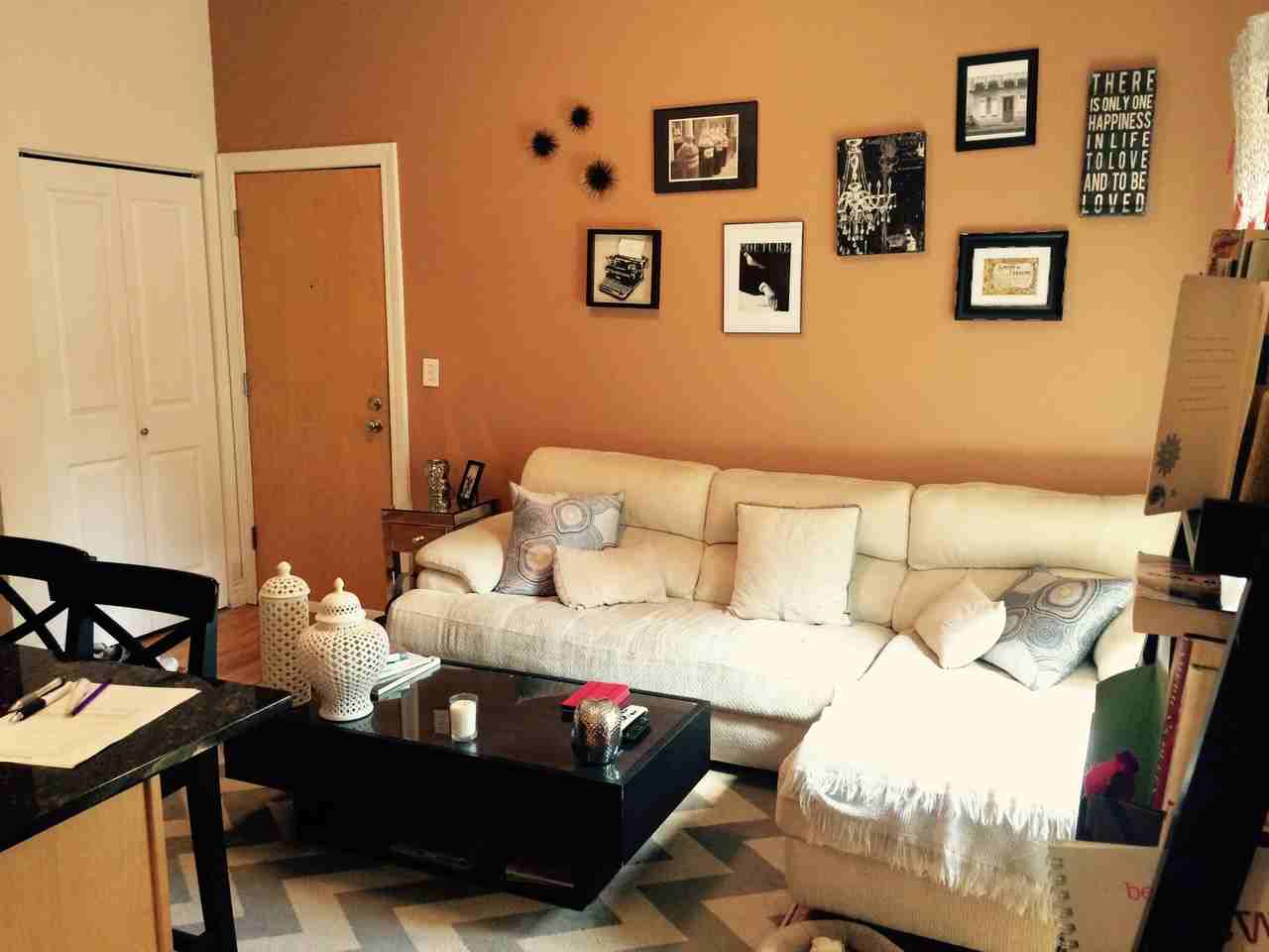 1707 N Paulina St #104