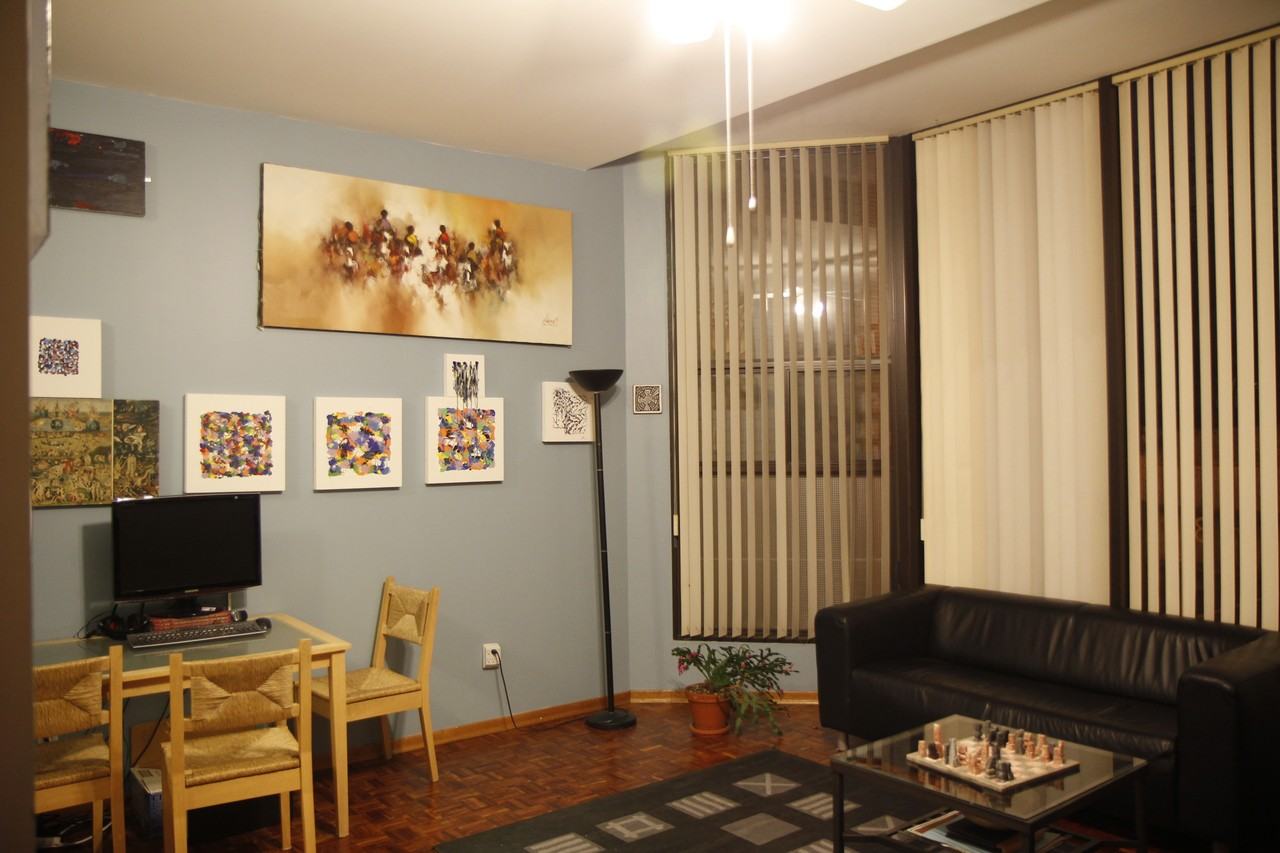 150 Beverley St - Photo 5 of 13