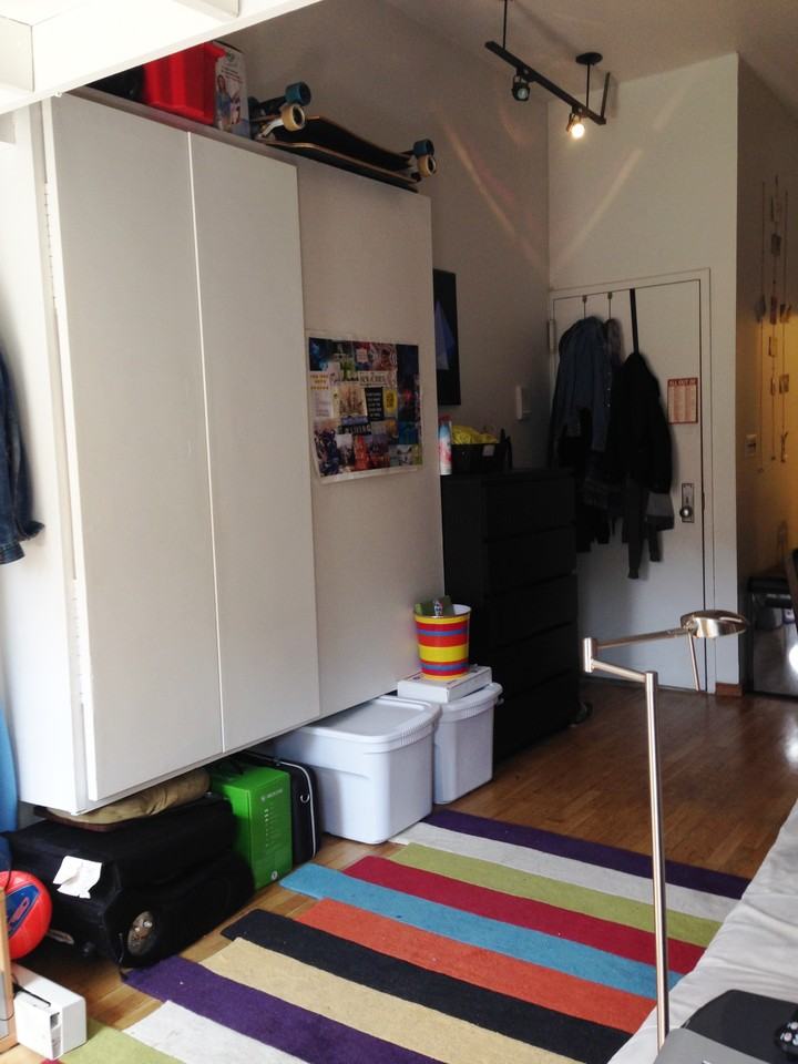 123 W 3rd St - Photo 2 of 7