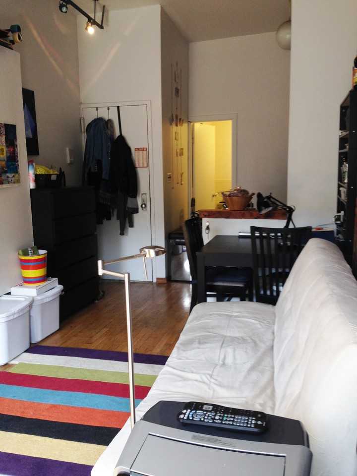 123 W 3rd St - Photo 3 of 7