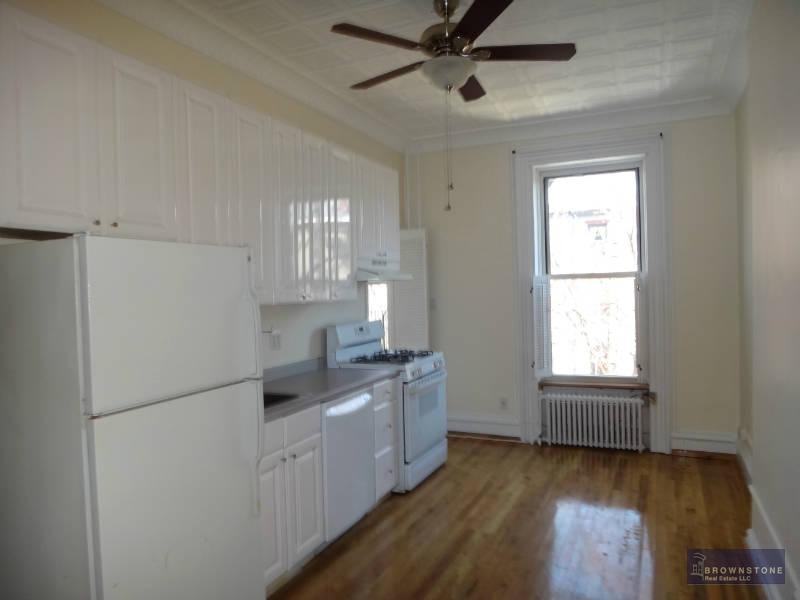 209 President St - Photo 2 of 6