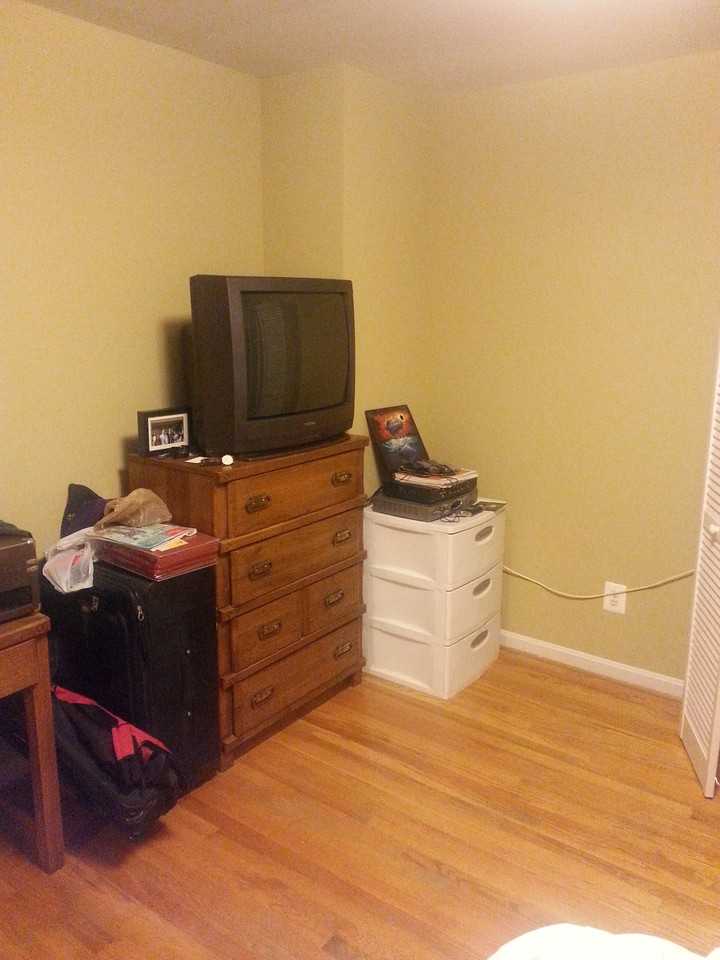 6259 N Lee Hwy - Photo 3 of 4