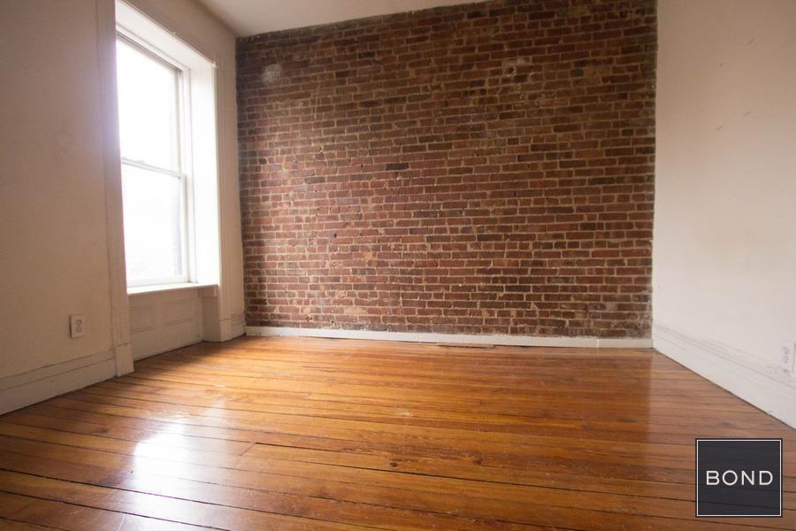 60 Bethune St - Photo 3 of 4