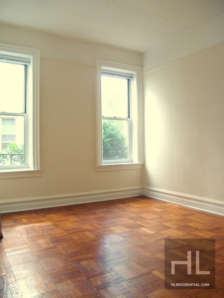 50 Stratford #B05 - Photo 2 of 4