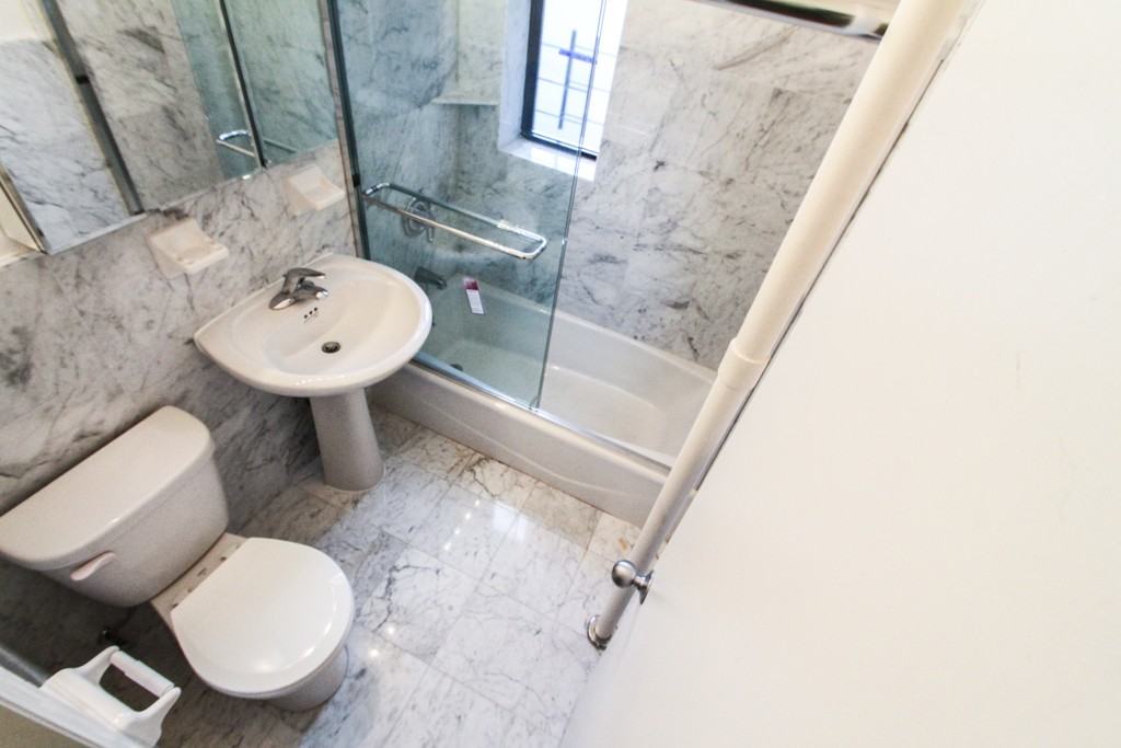 200 River Rd - Photo 2 of 4