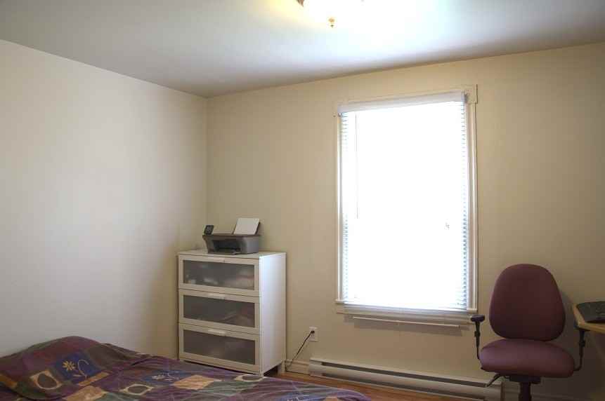 108 Rue Bowen N #108 - Photo 3 of 5