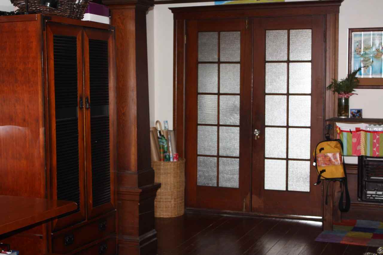 1096 Rhode Island St - Photo 2 of 14
