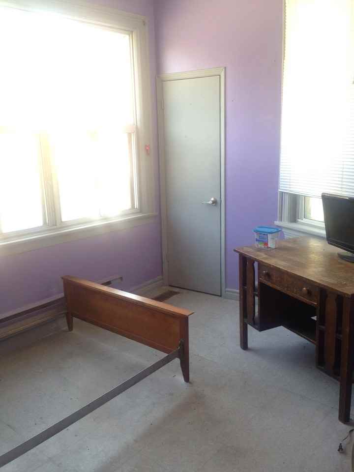 241 Dundas St E #2 - Photo 2 of 4