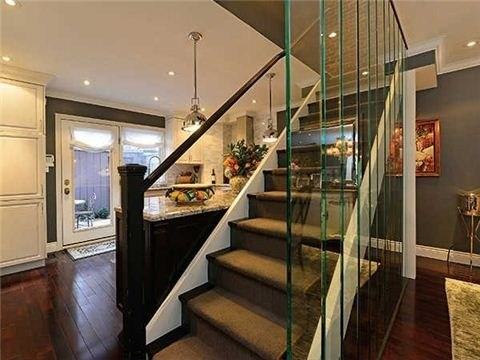 29 Gloucester St #29 - Photo 2 of 9