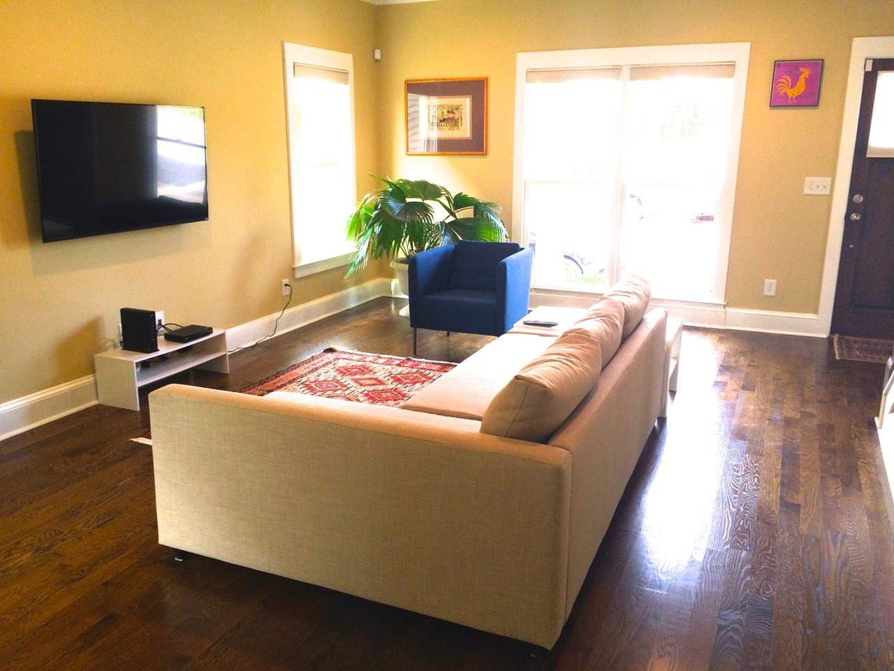 1421 4th Ave N - Photo 3 of 13