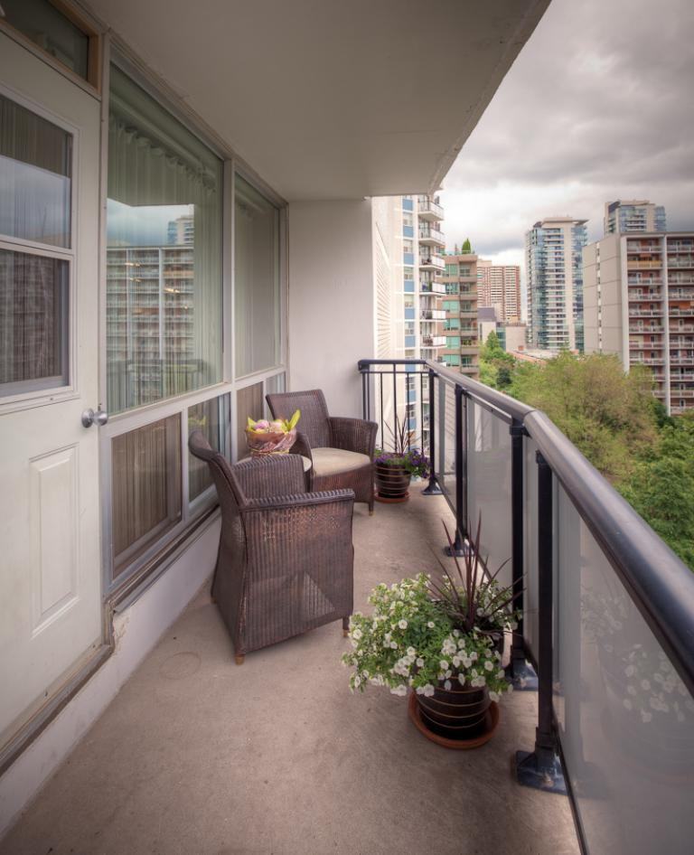 40 Alexander St - Photo 3 of 3