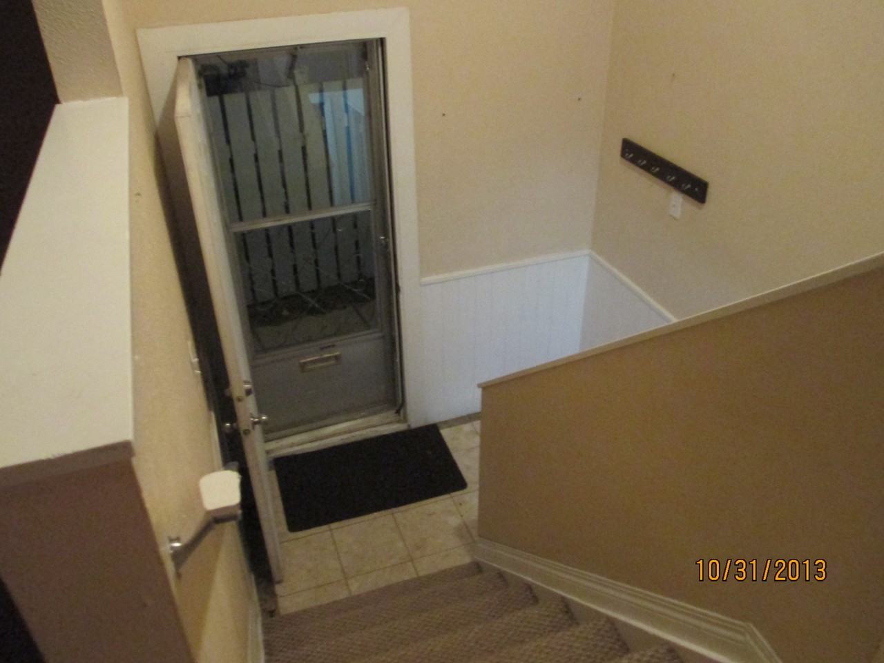 7722 34 Ave NW #7722B - Photo 2 of 8