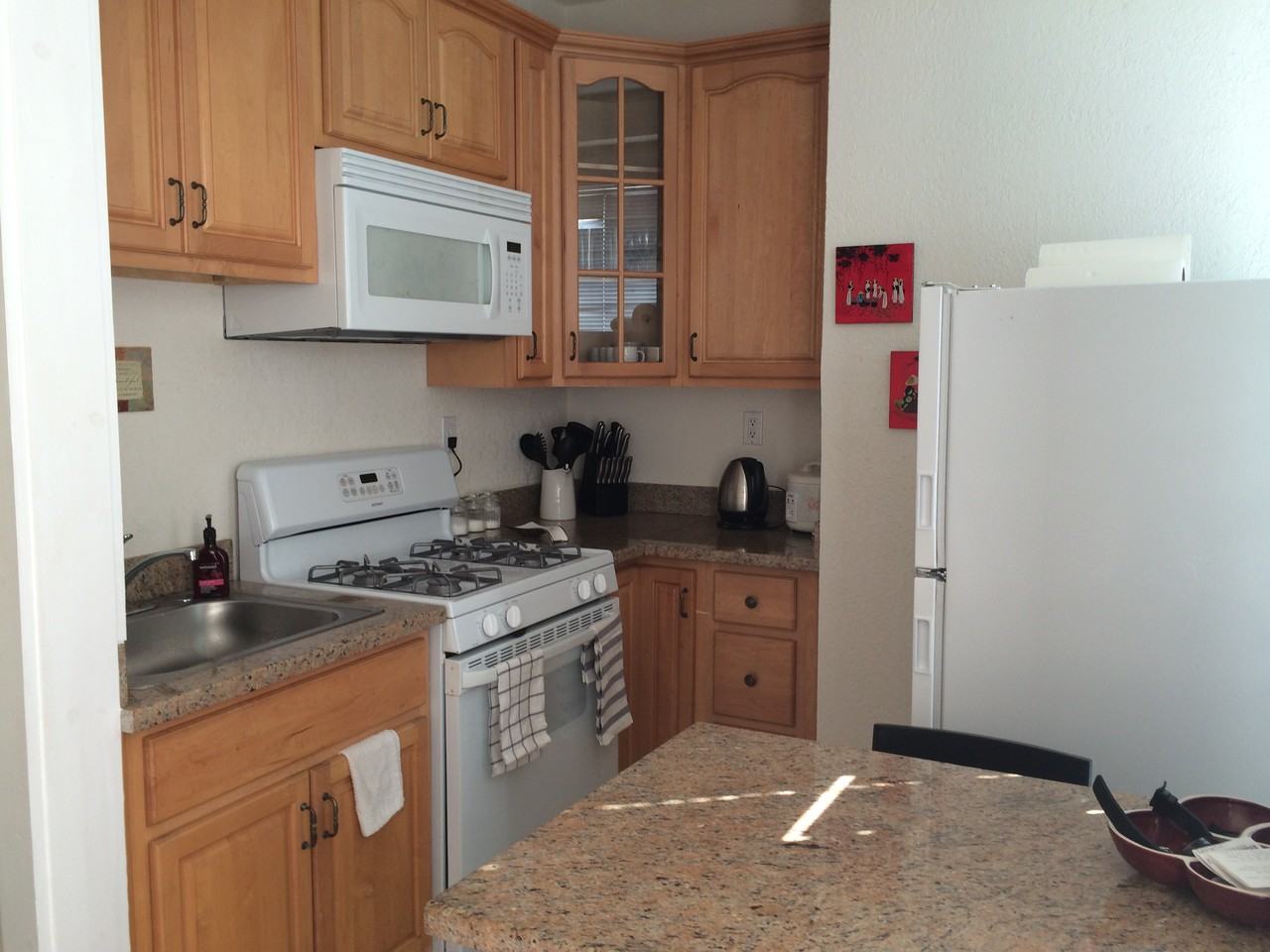 520 Taylor Rd - Photo 3 of 3