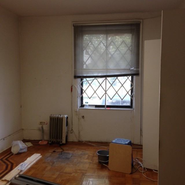 800 E 14th St - Photo 3 of 8