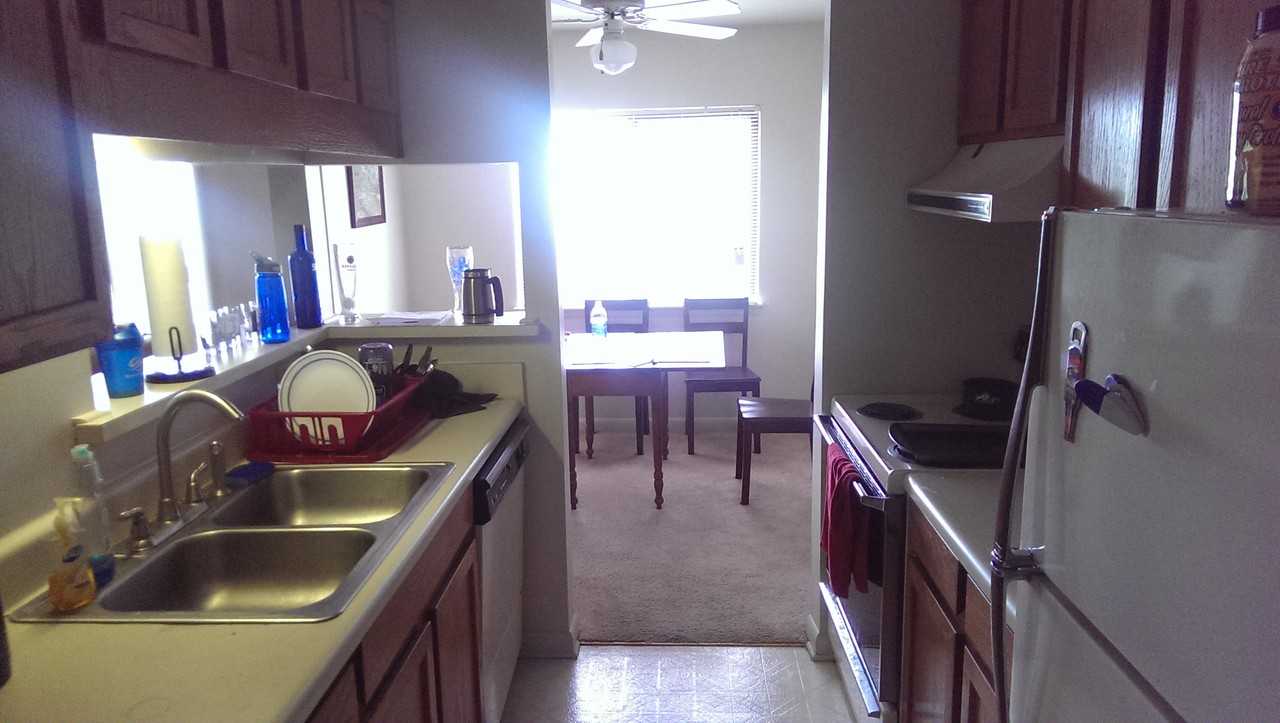 3016 Hickory Woods Dr NE - Photo 2 of 2