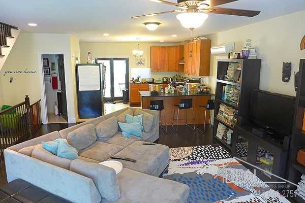 221 Washington Ave - Photo 3 of 14