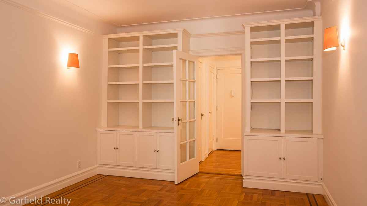 345 4th Ave - Photo 3 of 3