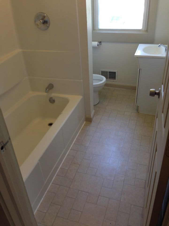 232 Phillips Ave - Photo 3 of 3