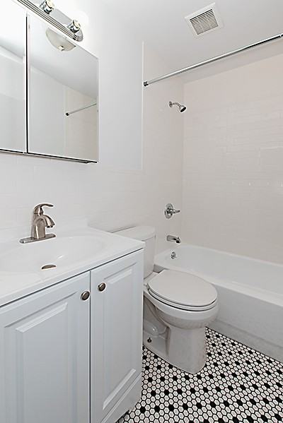 1447 Myrtle Ave #1 - Photo 2 of 4