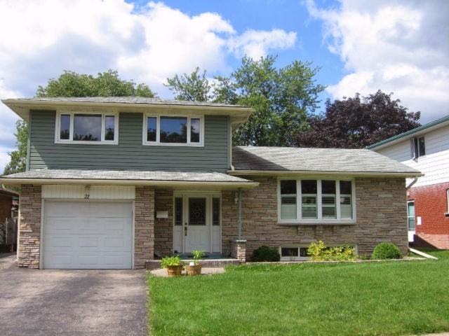 21 Inwood Dr - Photo 2 of 6