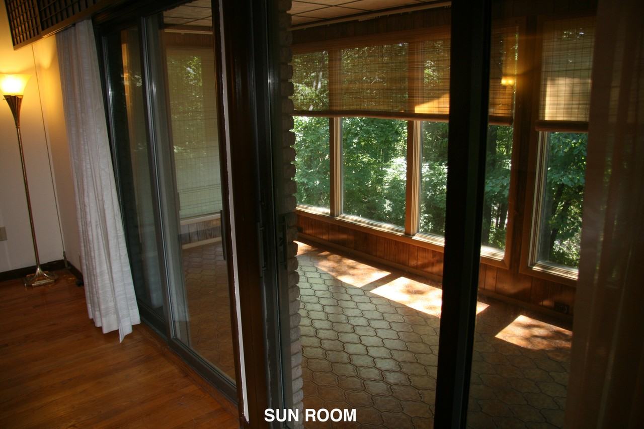 8 Skytop Dr - Photo 2 of 11