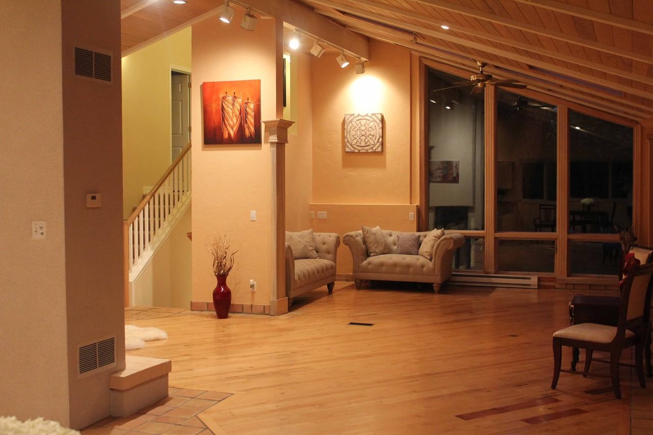 1130 E Kenyon Ave - Photo 2 of 12