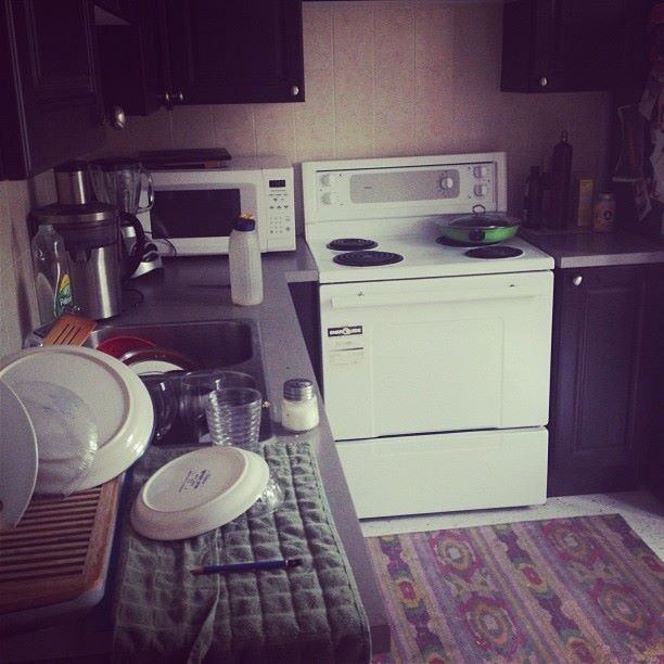 527 Queen St W - Photo 2 of 11