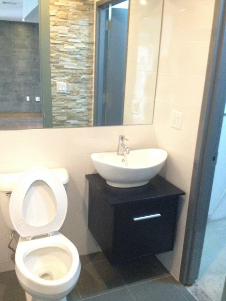 508 Seneca Ave - Photo 2 of 5