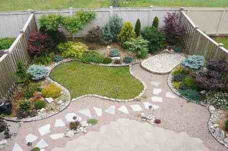 211 Hopecrest Rd - Photo 2 of 10