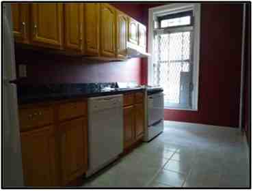 1147 Bedford St - Photo 2 of 5