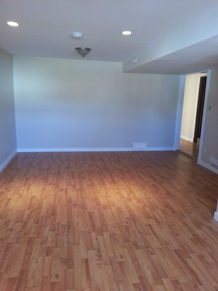 23 Bernard Close NW - Photo 2 of 4