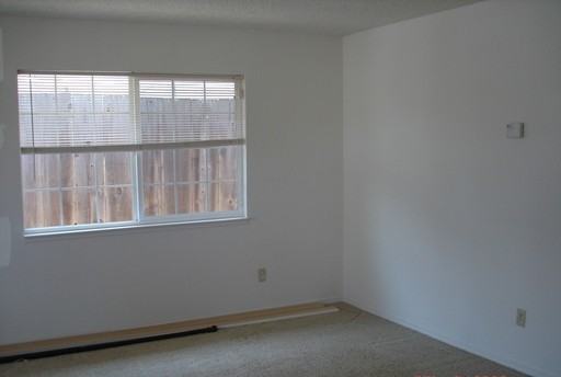 1655 Judson St - Photo 3 of 5