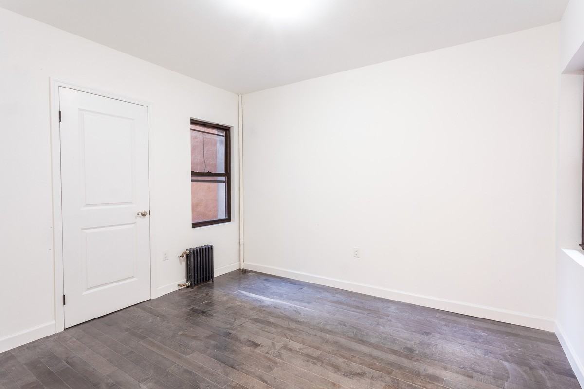 445 Rogers Ave