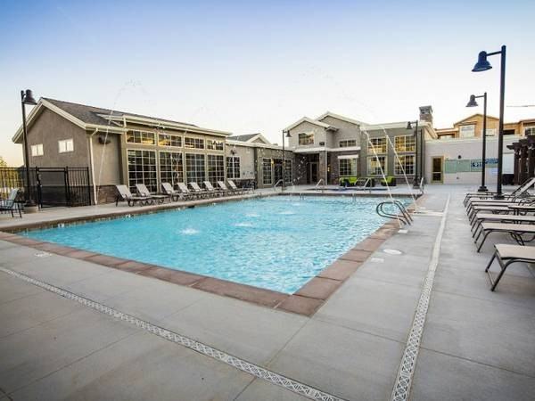 11100 River Heights Dr #d200 - Photo 2 of 3