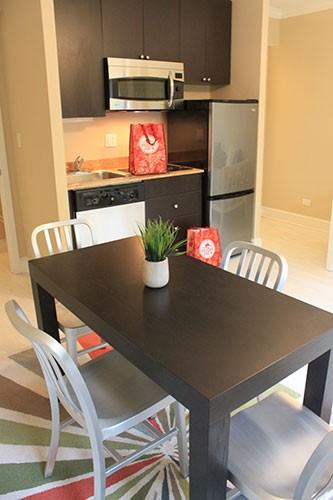 839 W Diversey Pkwy #0