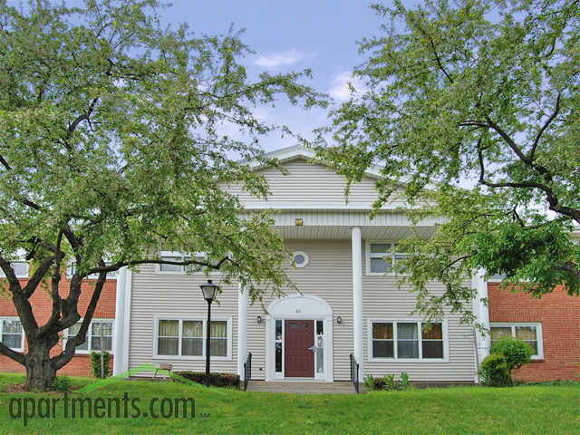 47 Green Knolls Dr - Photo 2 of 4