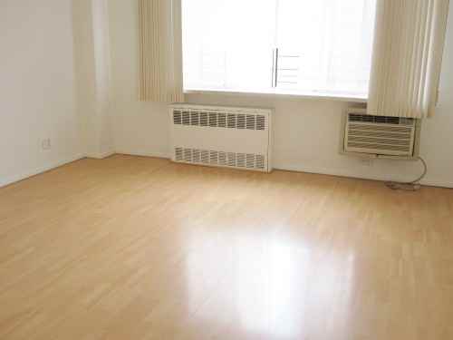 28 Bowery - Photo 2 of 3