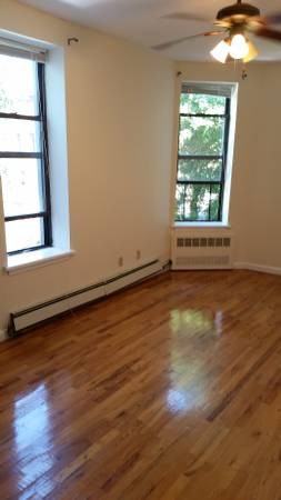 365 Jefferson Ave - Photo 3 of 4