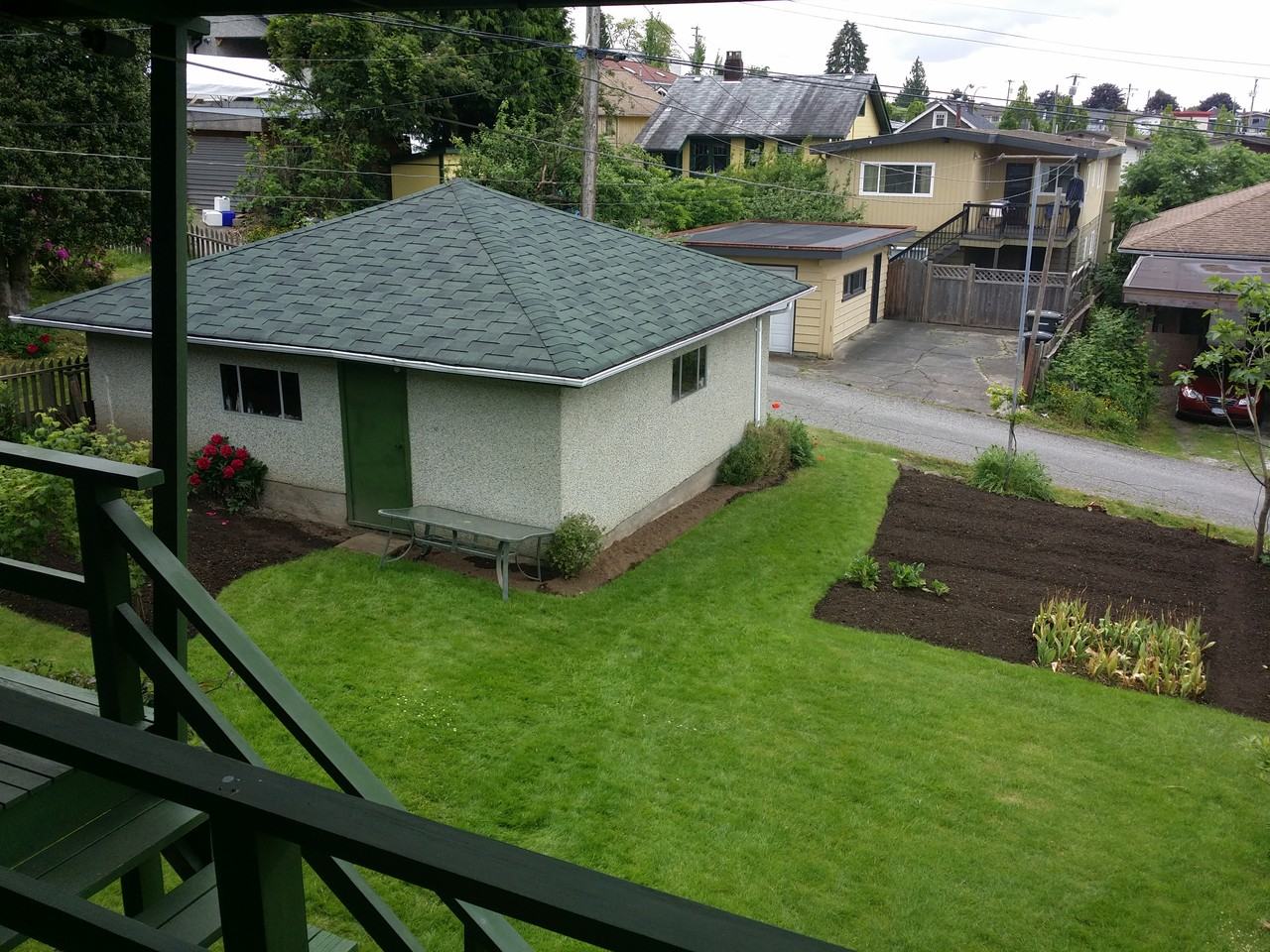 4860 Pandora St - Photo 3 of 4