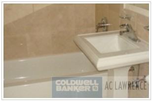 724 10th Ave - Photo 2 of 4