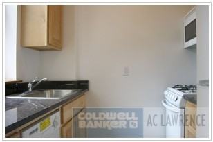 312 W 48th St - Photo 2 of 5